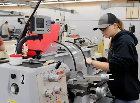 Highlands College student